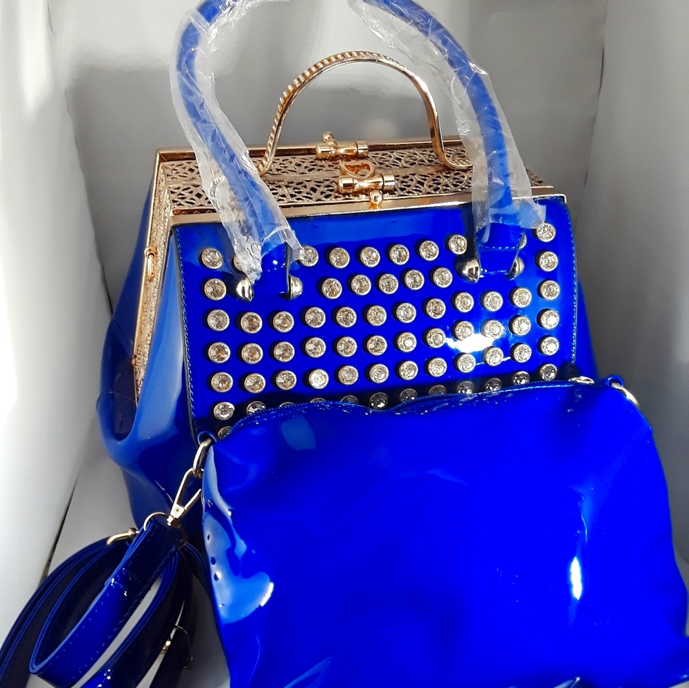 womans handbag